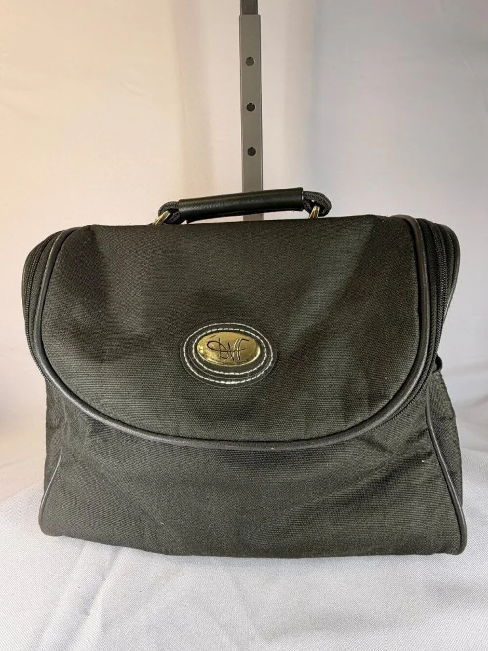 Diane Von Furstenberg DVF Black Canvas Travel Bag Toiletry Cosmetic Case Gold Lo
